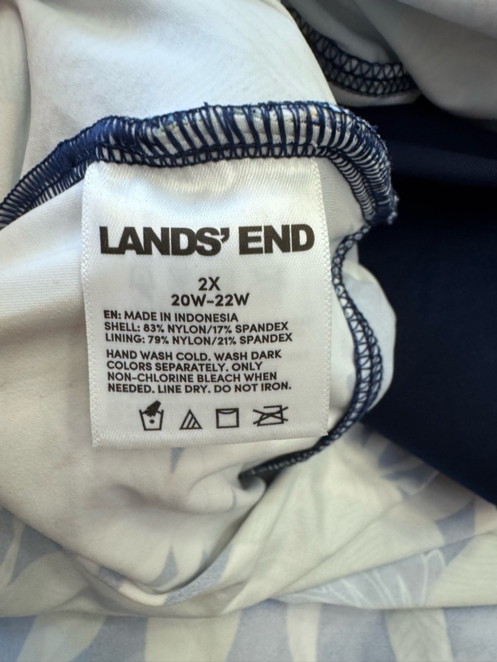 Lands’ End Wrap Style Tankini Top Crisscross Straps Plus 2X 20W-22W Navy Floral - Picture 4 of 10
